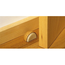 Tope adhesivo de madera color sapeli para puertas de paso